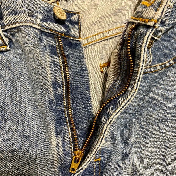 Vintage High Waisted US Denim Shorts - Picture 8 of 13